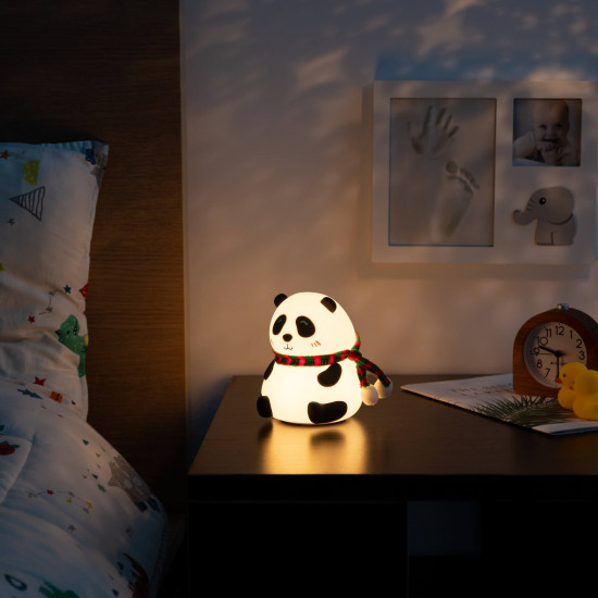Navaris LED Night Light RGB - Παιδικό Νυχτερινό Φως με Αλλαγή Χρωμάτων - Panda with Scarf - White / Black / Red / Green - 55003.02.03