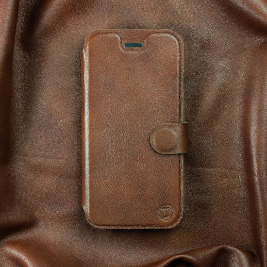 Mobiwear iPhone 13 Θήκη Βιβλίο Slim Flip από Γνήσιο Δέρμα - Καφέ - L_BRS